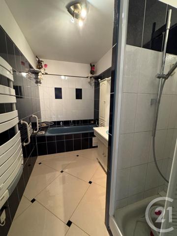 Maison à vendre  6 pièces - 181,35 m2 REAU - 77