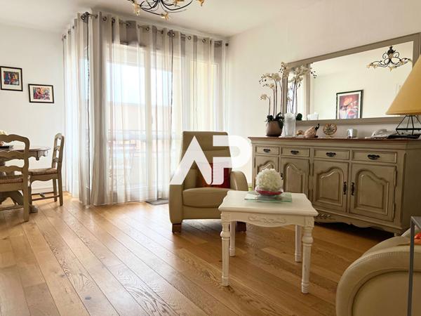 Appartement Montmorency 4 pièce(s) 78 m2 €300 000 ** - Référence 1571