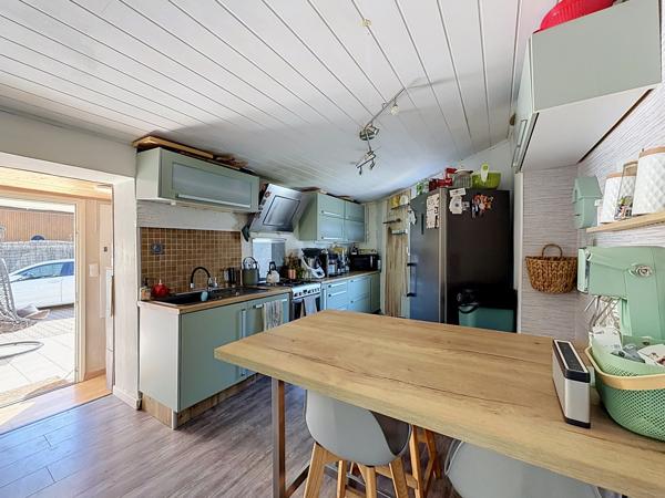 Maison
         4 pièces
        - 93 m² 219 900 €*
