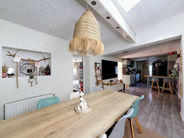 Maison
         4 pièces
        - 93 m² 219 900 €*