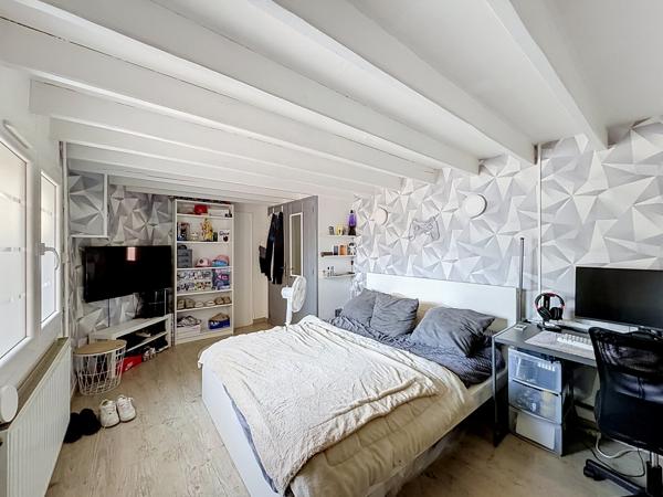 Maison
         4 pièces
        - 93 m² 219 900 €*