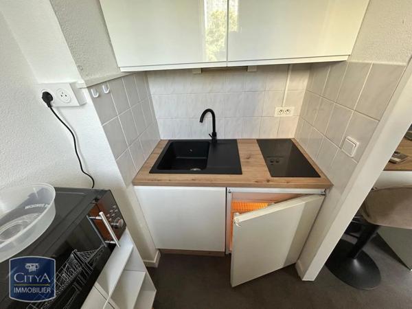 Appartement à louer 1 pièce 21.86m² Clermont-Ferrand (63000)
