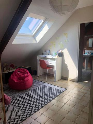 Appartement * 1 Pièces * 17 M² * 44000 Nantes * 383 * 15 * 398,  
Nantes 44000