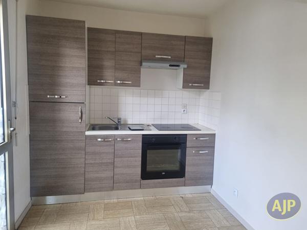 Location appartement Vern Sur Seiche : 663 € - AJP Immobilier Pacé