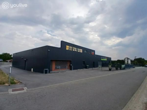 Ensemble immobilier d’activité de 770 m² avec revenu locatif immédiat – Terrain clos de 2 300 m²