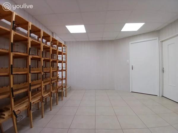 Ensemble immobilier d’activité de 770 m² avec revenu locatif immédiat – Terrain clos de 2 300 m²
