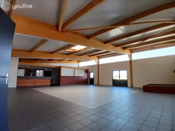 Ensemble immobilier d’activité de 770 m² avec revenu locatif immédiat – Terrain clos de 2 300 m²