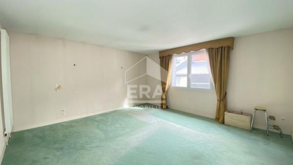 MAISON  5 PIECE A LAVAL AVEC VUE SUR LA MAYENNE