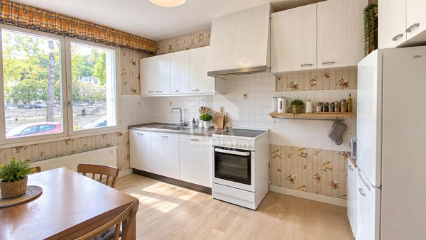 MAISON  5 PIECE A LAVAL AVEC VUE SUR LA MAYENNE
