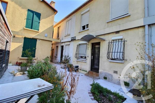 Appartement F2 à vendre  2 pièces - 38,35 m 2   PANTIN  - 93