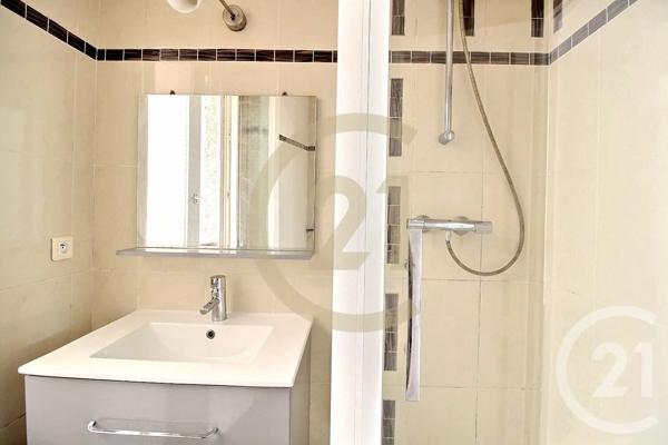 Appartement F2 à vendre  2 pièces - 38,35 m 2   PANTIN  - 93