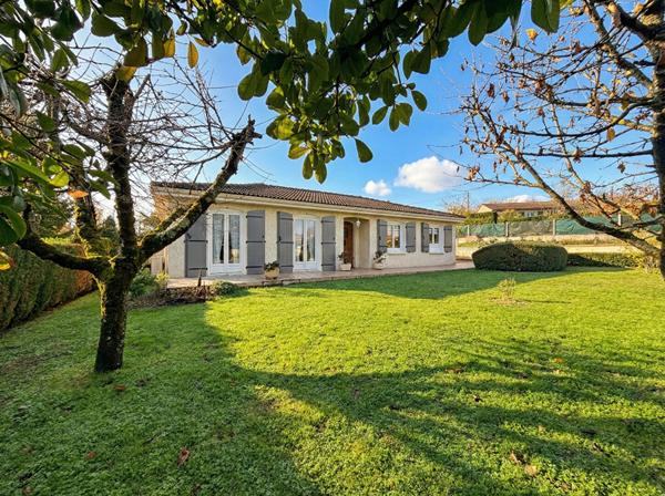 Maison La Couronne 5 pièce(s) - 3 CH -132 m2