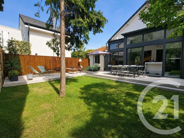 Maison à vendre  5 pièces - 115,73 m 2   ST MAUR DES FOSSES  - 94