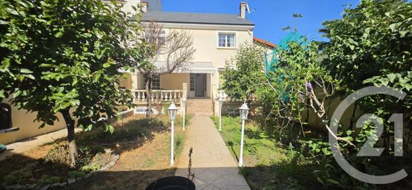Maison à vendre  5 pièces - 115,73 m 2   ST MAUR DES FOSSES  - 94
