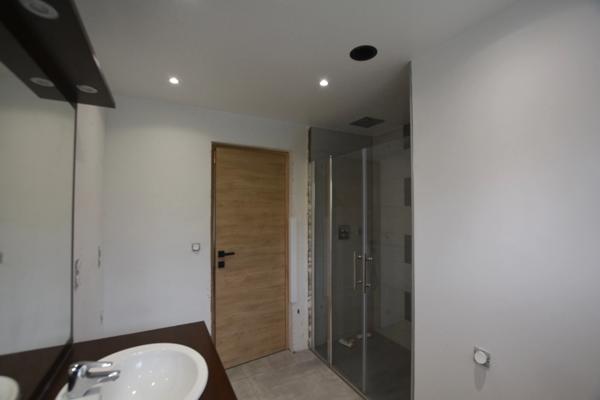 TOURNON (73) - MAISON Rénovée Type 4 + T2 - TERRAIN 1015 m2