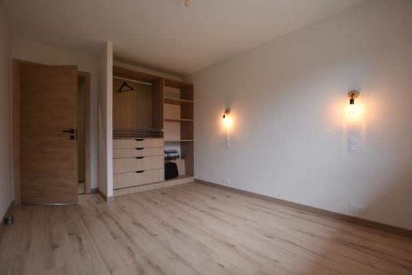 TOURNON (73) - MAISON Rénovée Type 4 + T2 - TERRAIN 1015 m2