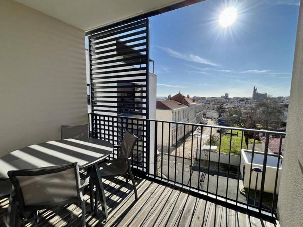 ROYAN centre, appartement type 2 avec aperçu mer