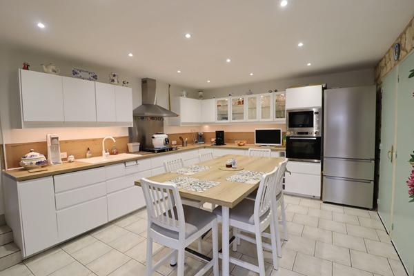 Maison 7 pièces à HEUDEBOUVILLE