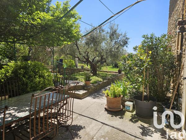 Maison à vendre 10 pièces 362 m² Saint-Pierre-de-Vassols