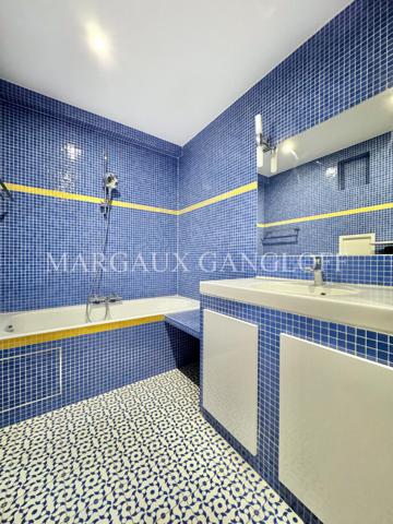 Appartement
         5 pièces
        - 110 m² Exclusivité 770 000 € *