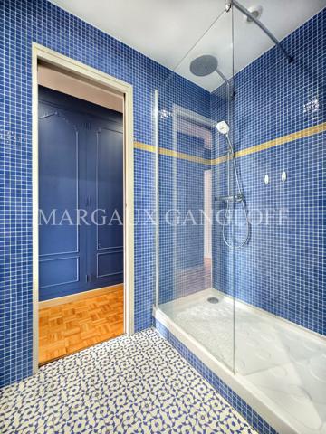 Appartement
         5 pièces
        - 110 m² Exclusivité 770 000 € *