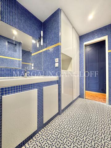 Appartement
         5 pièces
        - 110 m² Exclusivité 770 000 € *