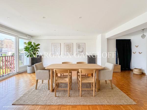 Appartement
         5 pièces
        - 110 m² Exclusivité 770 000 € *