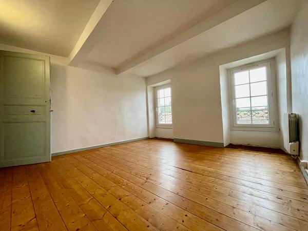 LOMBEZ- Appartement T4 82,14 m² dernier étage