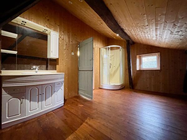 LOMBEZ- Appartement T4 82,14 m² dernier étage