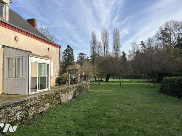 Maison à rénover avec potentiel et terrain