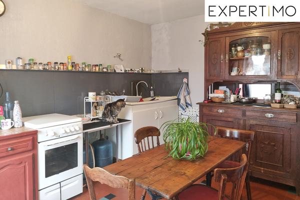 Servant (63560) Servant maison de 85m² sur 5235m² de terrain