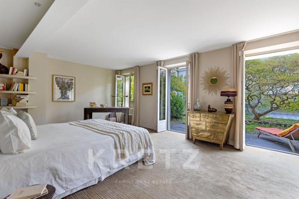 Maison comme à la campagne à Paris - jardin 170m2 - DPE D