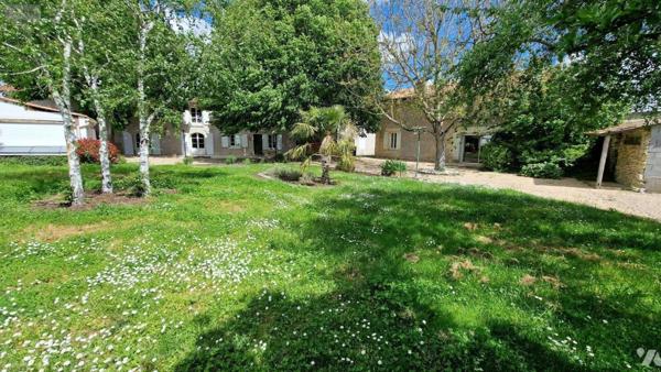 Maison à vendre à Sainte-Verge dans les Deux-Sèvres (79100), ref : 79/BB/482