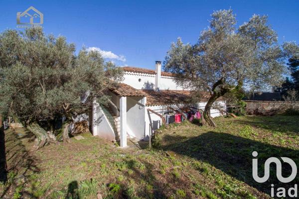 Maison traditionnelle 6 pièces de 150 m² à Solliès-Pont (83210)