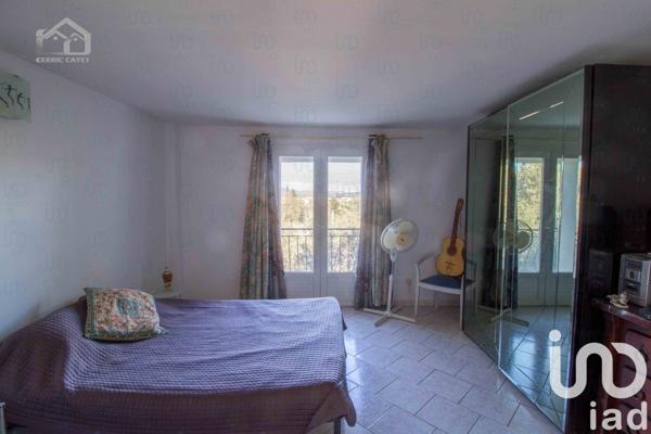 Maison traditionnelle 6 pièces de 150 m² à Solliès-Pont (83210)