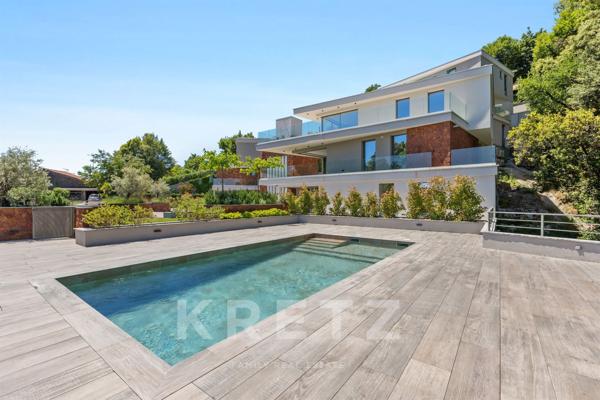 LES ADRETS-DE-L'ESTÉREL — Appartement neuf de 141 m² avec une terrasse de 70 m²