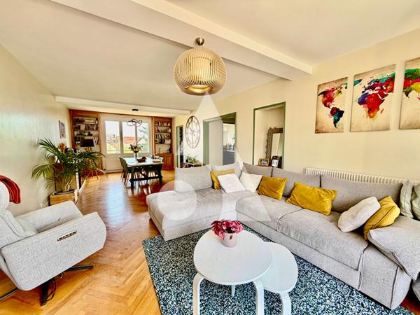 Appartement 5 pièces 125.78 m2