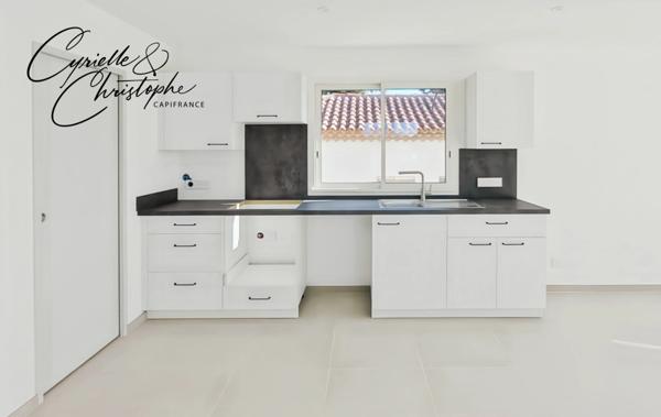 Dpt Hérault (34), à louer à SAINT-ANDRE DE SANGONIS, appartement T3 65m² avec deux terrasses et stationnement