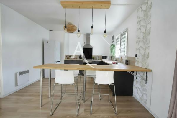 LATTES - VILLA PLAIN PIED - 90M2 ENVIRON - GARAGE 20M2 - TERRAIN 450M2 - PROCHE TRAMWAY ET COMMERCES