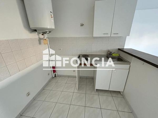 Location Studio 30.2 m² - 10 RUE DE LAUNAY Chilly - Mazarin 91380