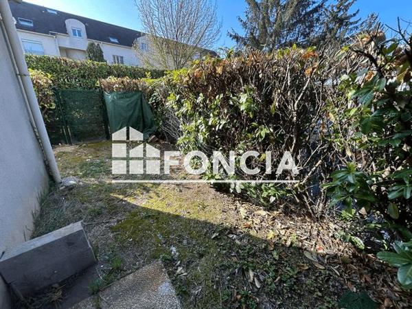 Location Studio 30.2 m² - 10 RUE DE LAUNAY Chilly - Mazarin 91380