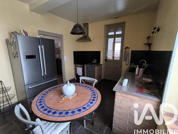 Maison à vendre 5 pièces 138 m² Saint-Lyé