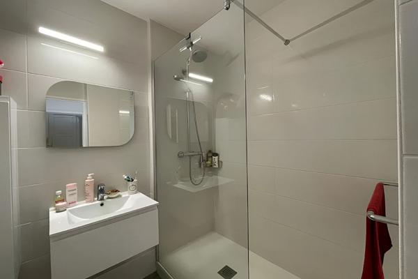 Appartement Nantes 3 pièce(s) 69.71 m2, balcon, parking, cave.