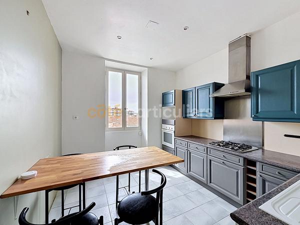 Vente
                Appartement110 m² - 4 Pièces -
                    BIARRITZ (64200)