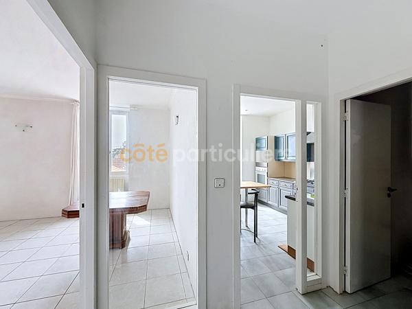 Vente
                Appartement110 m² - 4 Pièces -
                    BIARRITZ (64200)