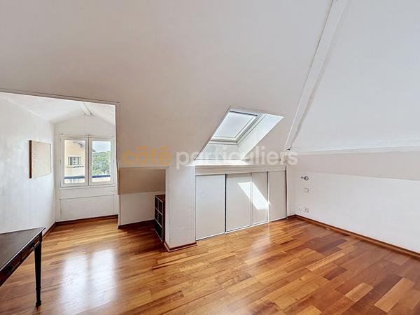 Vente
                Appartement110 m² - 4 Pièces -
                    BIARRITZ (64200)
