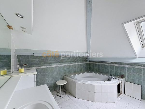 Vente
                Appartement110 m² - 4 Pièces -
                    BIARRITZ (64200)