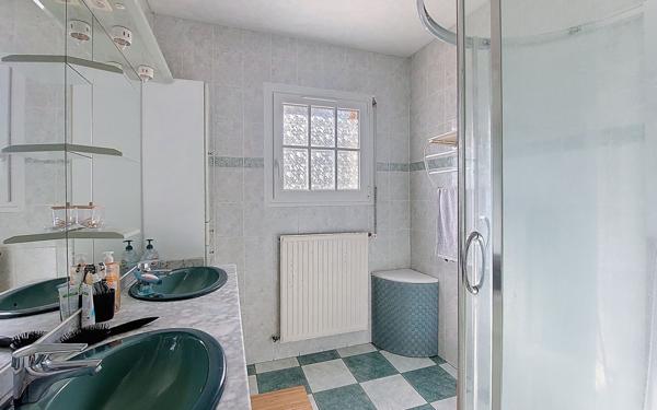 Maison à vendre    5 pièces •  Château-Renault