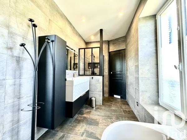 Maison à vendre 10 pièces 255 m² Longjumeau