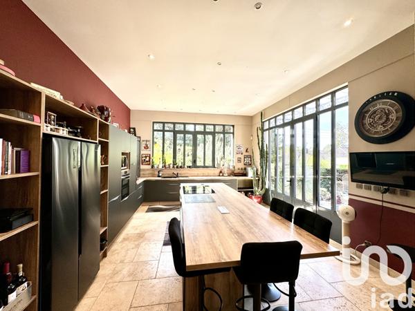 Maison à vendre 10 pièces 255 m² Longjumeau